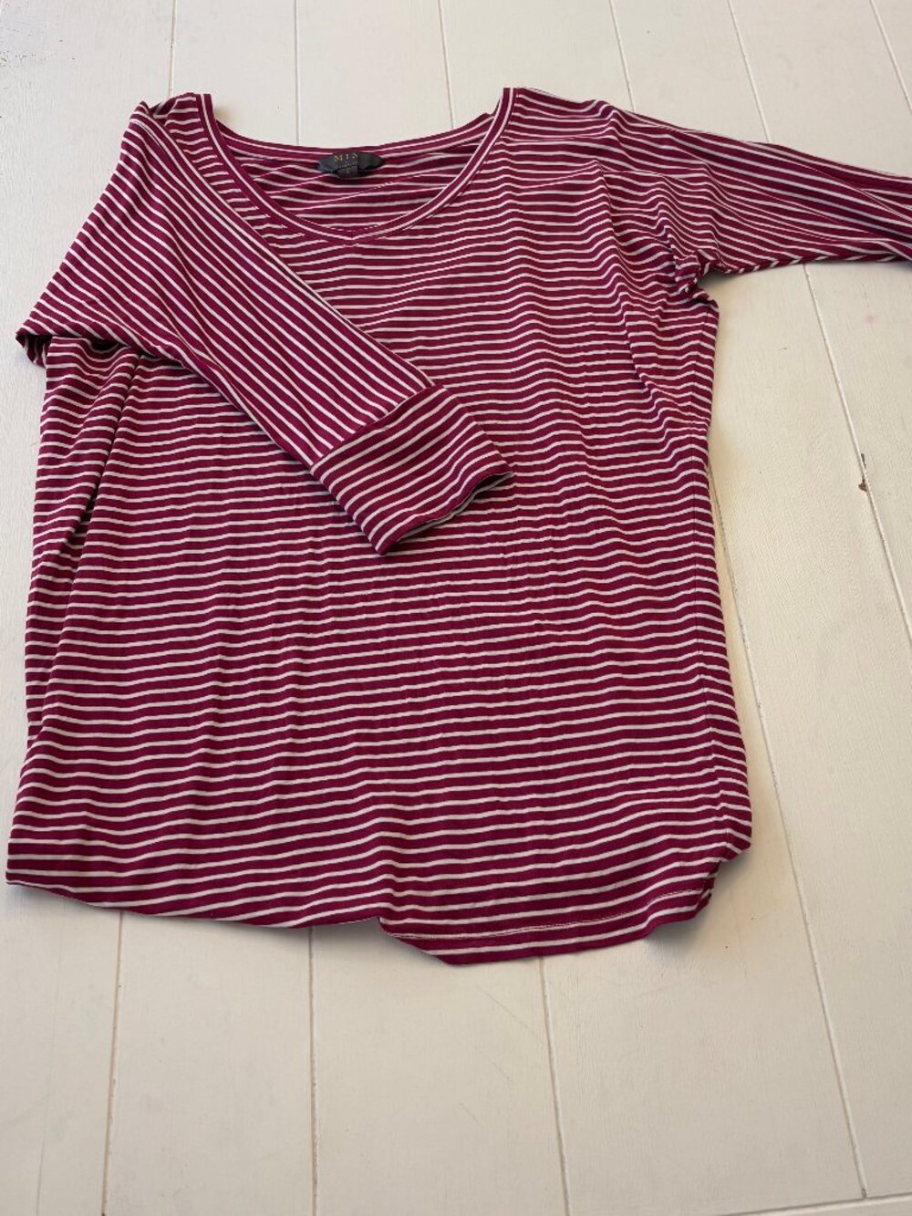 MIX by Hawthorn Burgundy Stripe Rayon Top Small